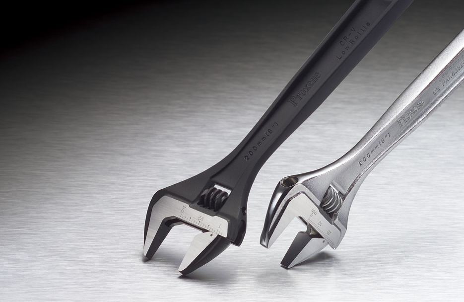 Defender Adjustable Wrench - HP Series